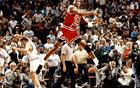 NBA历史最佳球员榜单重磅出炉：乔丹稳居榜首詹姆斯位列第二 科比意外滑落至第九名引发球迷热议与争议